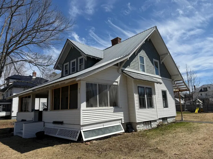 21 Bowdoin Street, Houlton, ME 04730 - #2