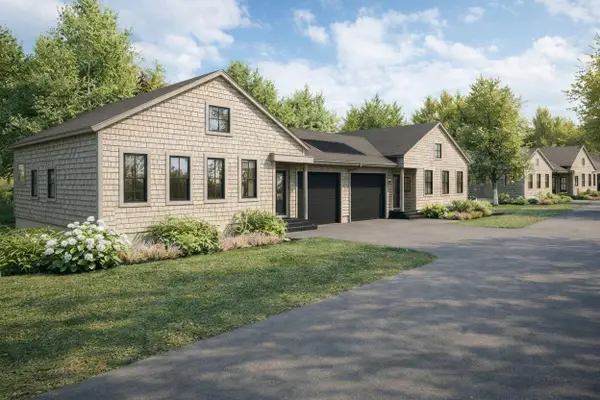 29 Blue Meadow Lane #16, Cape Elizabeth, ME 04107
