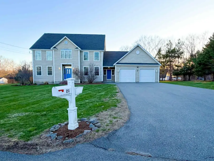 21 Longmeadow Drive, Veazie, ME 04401 - #2