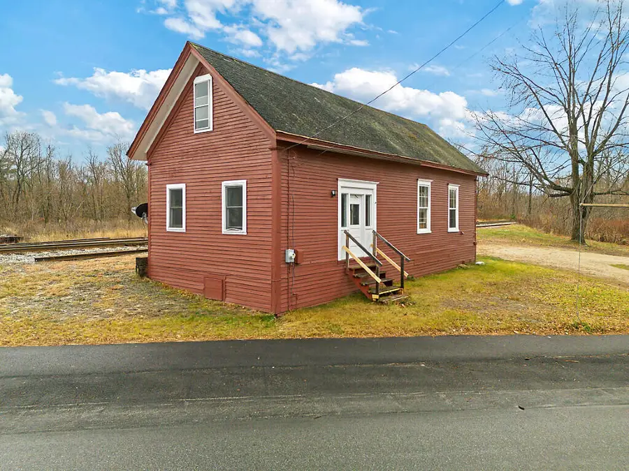63 Elm Street, Mechanic Falls, ME 04256 - #2