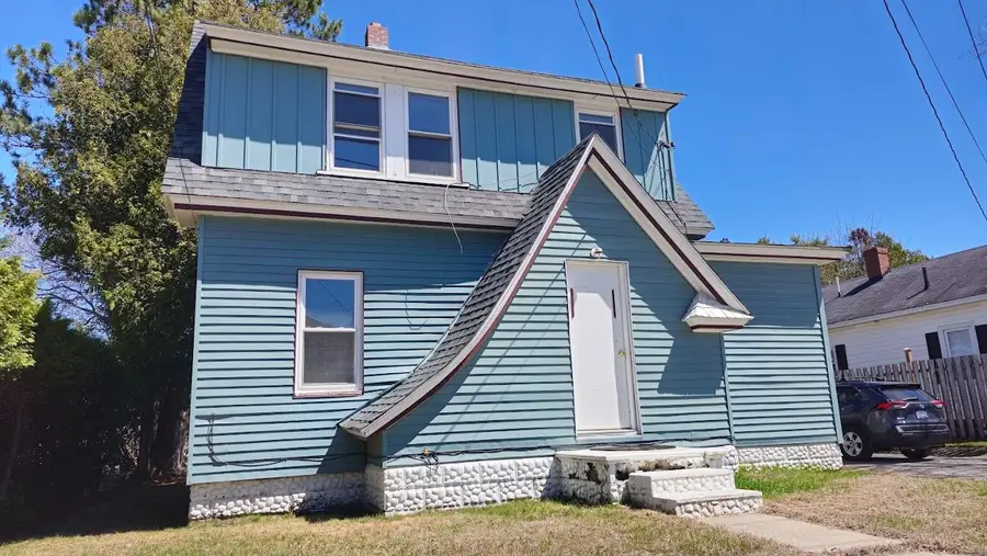 121 Bates Street, Millinocket, ME 04462 - #2