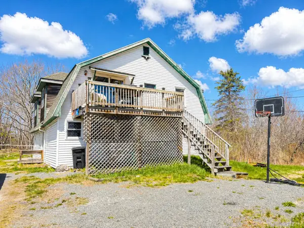 16 Infant Street, Ellsworth, ME 04605