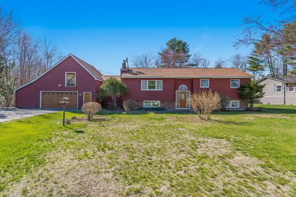 64 Annabessacook Drive, Winthrop, ME 04364