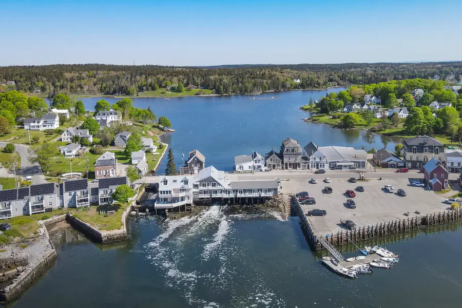 15 Main Street, Vinalhaven, ME 04863 - #3