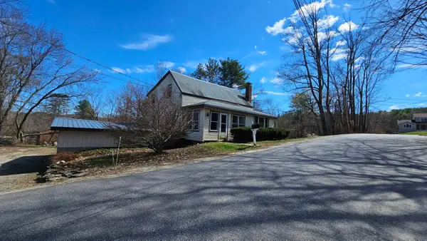 31 Church Street, Turner, ME 04282