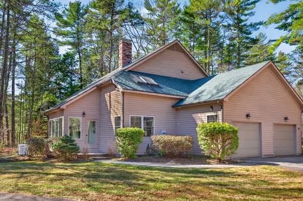 27 E Beach Road #27, Casco, ME 04015