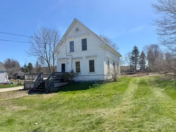 111 E Main Street, Vinalhaven, ME 04863