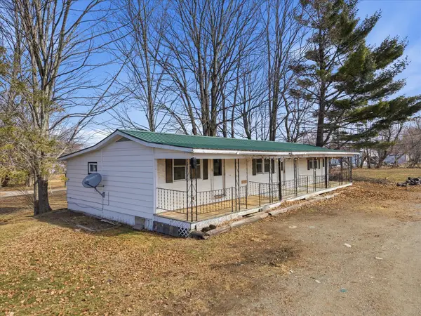 272 Main Street, Corinth, ME 04427