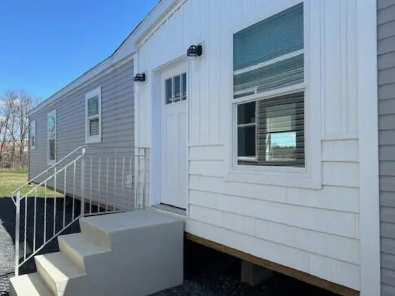 11 Punky Lane, Waterville, ME 04901