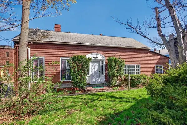 30 Dow Street, Portland, ME 04102
