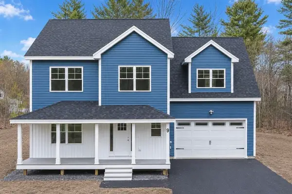 9 Dusty Rhoades Lane, Windham, ME 04062