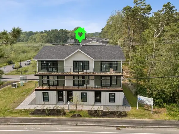 21 Salt Point Drive #18, Old Orchard Beach, ME 04064