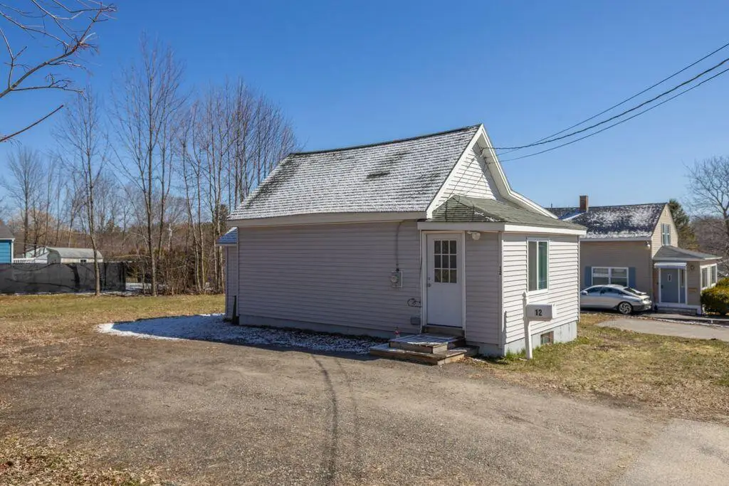 12 Louise Street, Auburn, ME 04210 - #1