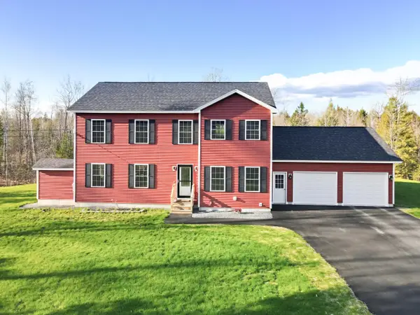 50 May Way, Sidney, ME 04330