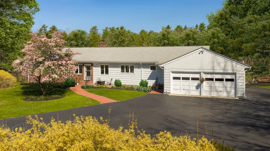 69 Falmouth Road, Falmouth, ME 04105 - #3