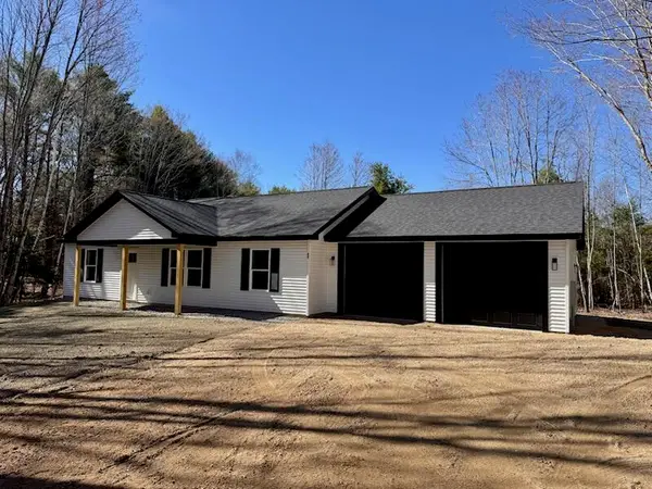 24 Mayberry Landing, Naples, ME 04055
