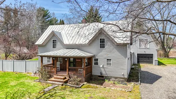 990 Pond Road, Sidney, ME 04330