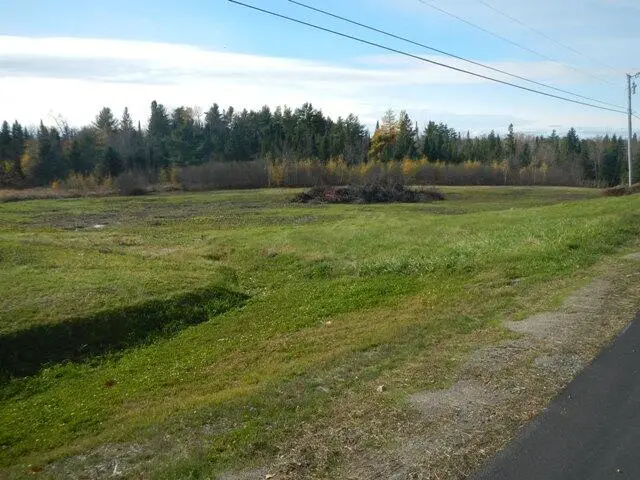 40 River Road, Lincoln, ME 04457 - #3