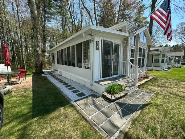 23 College Drive #12B, Wells, ME 04090