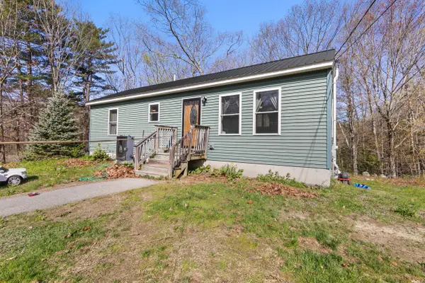 61 Maple Street, New Gloucester, ME 04260