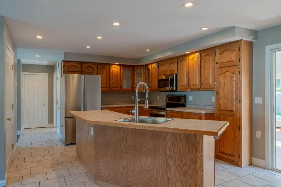 7 Sandy Street, Lewiston, ME 04240 - #3
