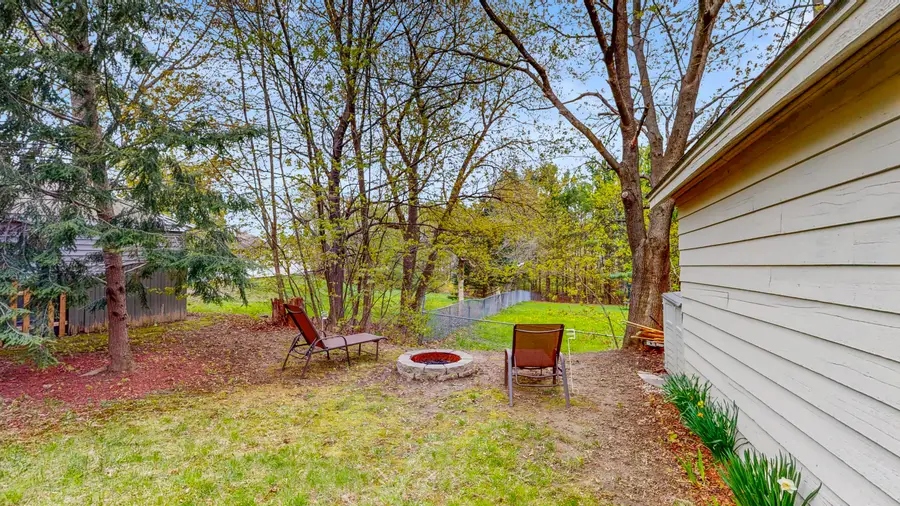 19 Fairlawn Avenue, Lewiston, ME 04240 - #2