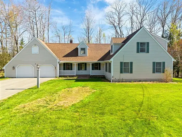 22 Court Street, Winslow, ME 04901