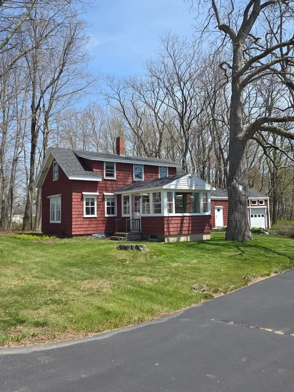 203 Winn Road, Falmouth, ME 04105