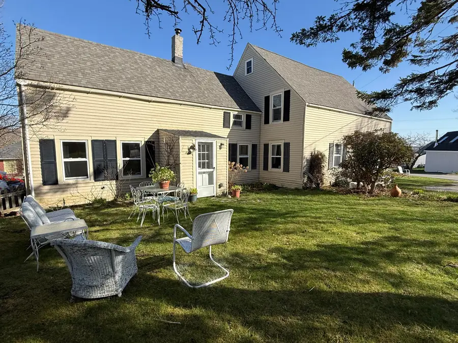 7 Mountain Street, Vinalhaven, ME 04863 - #3