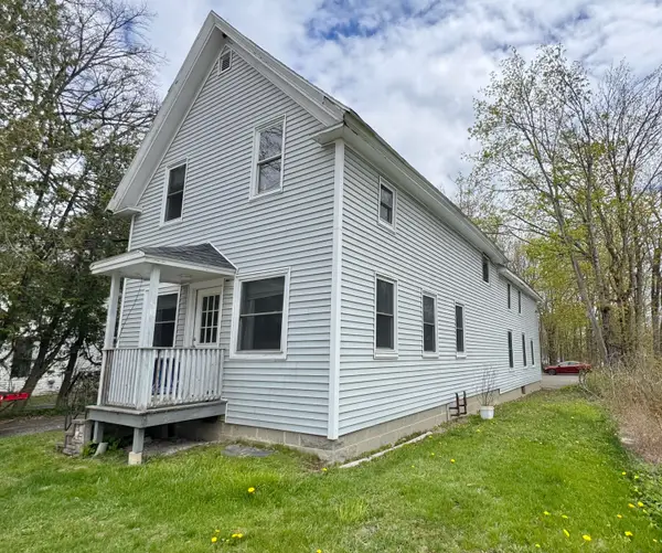 3 Park Street, Orono, ME 04473