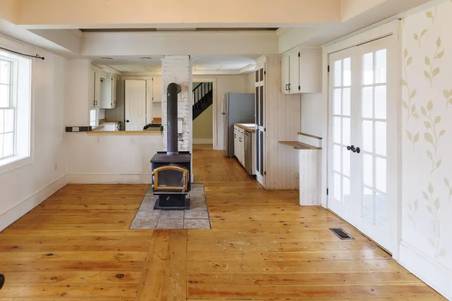 22 Booker Street, Thomaston, ME 04861 - #3