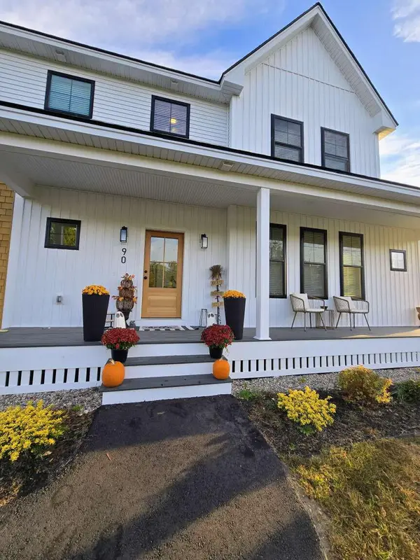 90 Running Hill Road, Scarborough, ME 04074