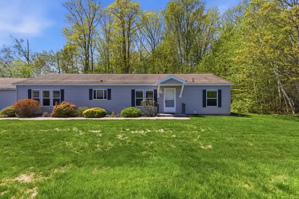 46 Caslyn Drive, Eliot, ME 03903