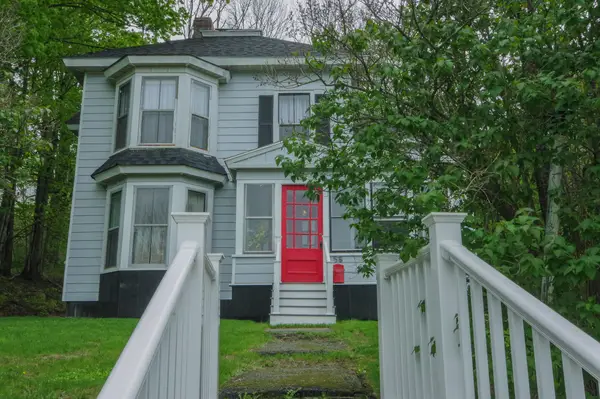 58 Free Street, Dexter, ME 04930