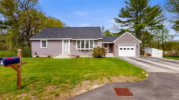 17 Orchard Circle, Lewiston, ME 04240