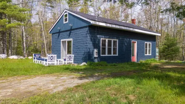 70 Pinkham Road, Damariscotta, ME 04543