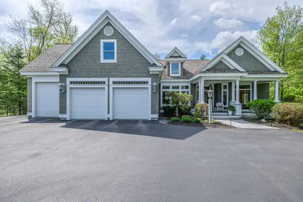 11 Silver Brook Circle, Scarborough, ME 04074