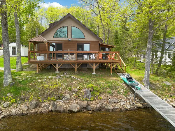 41 White Fish Road, Winslow, ME 04901
