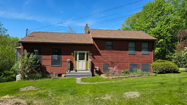 28 Park Avenue E, Brewer, ME 04412