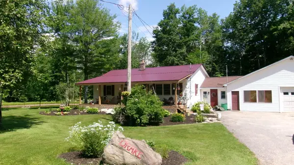 280 Hebron Center Road, Hebron, ME 04238