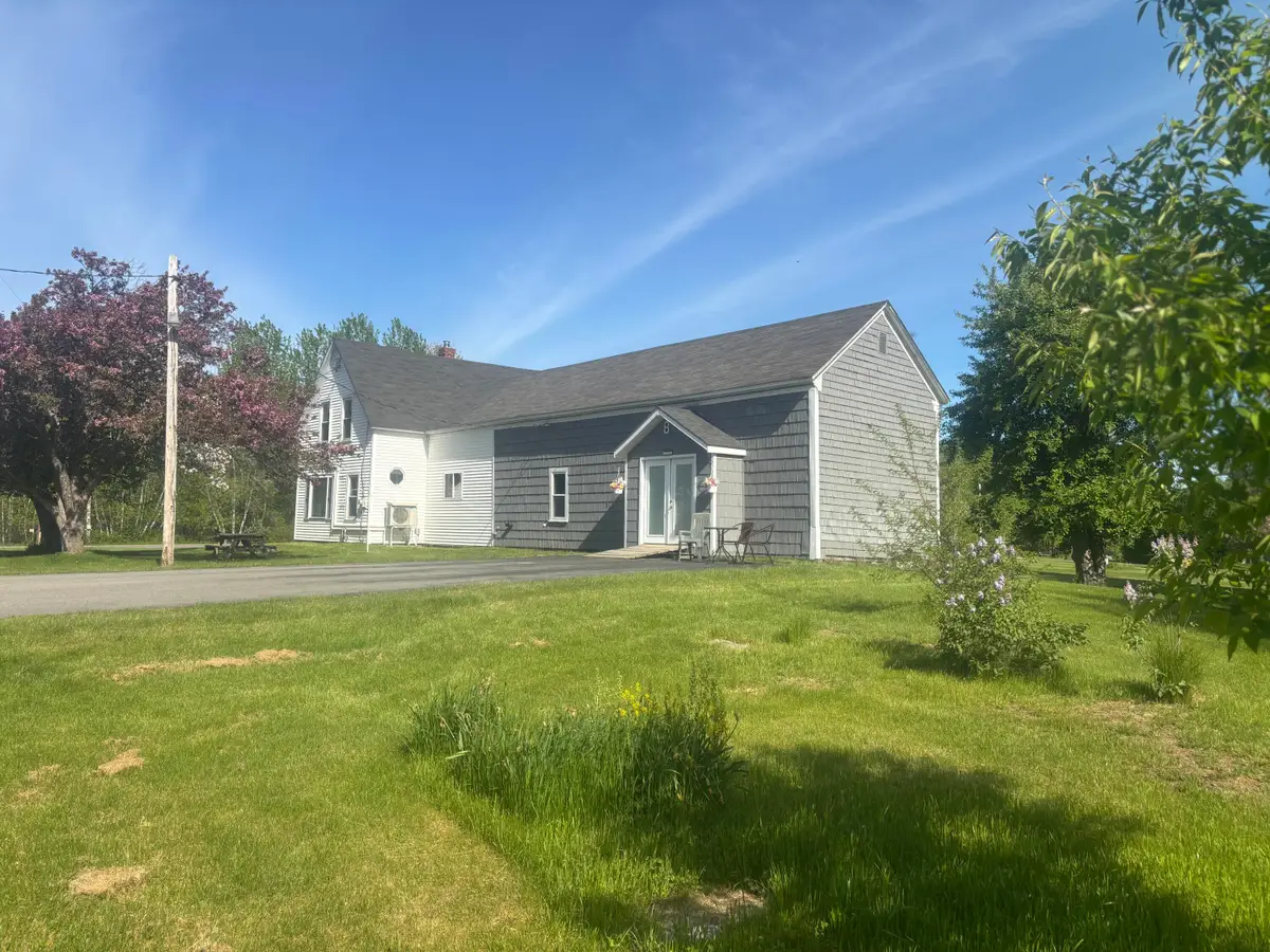 8 Lester Lane, Burnham, ME 04988 - #1