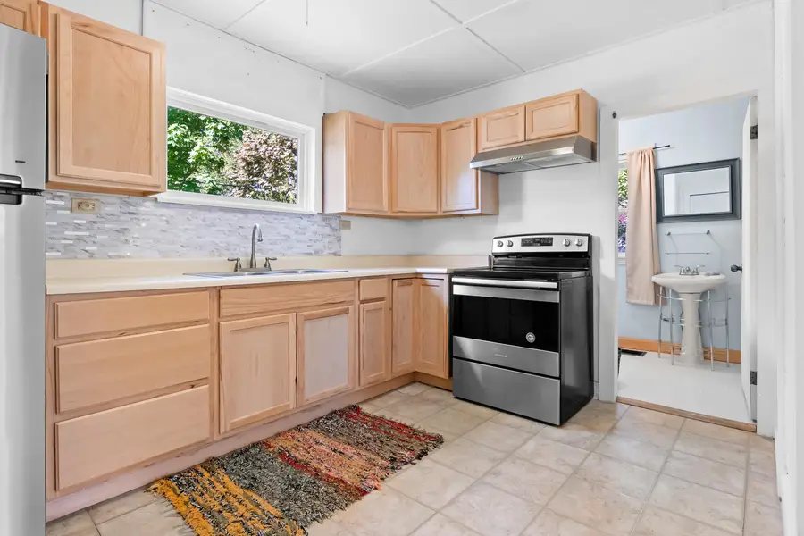 30 Admontem Avenue, Rockland, ME 04841 - #3