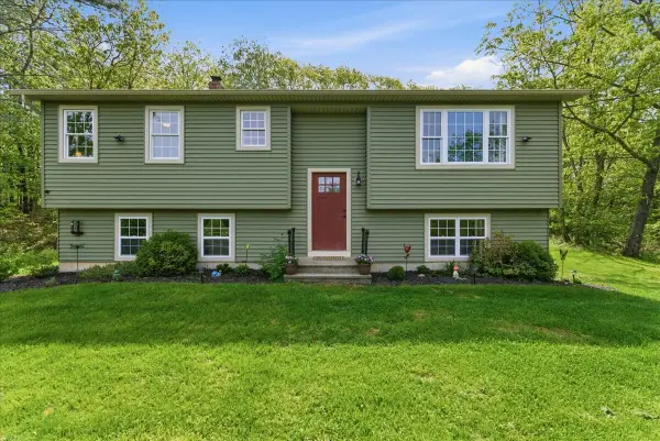 400 Indiana Road, West Gardiner, ME 04345