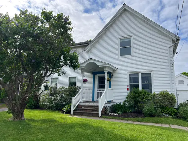 57 Crescent Street, Rockland, ME 04841