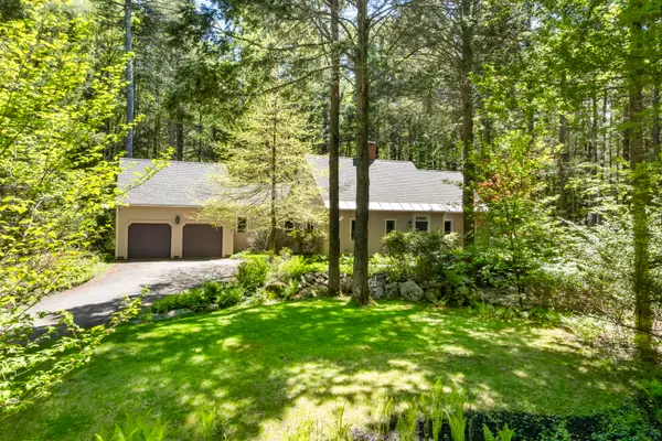 26 Stonebridge Circle, Newcastle, ME 04553
