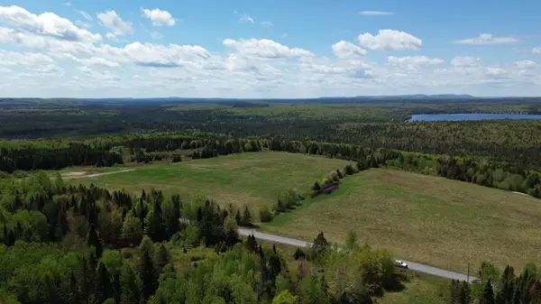 940 W Road, New Sweden, ME 04762