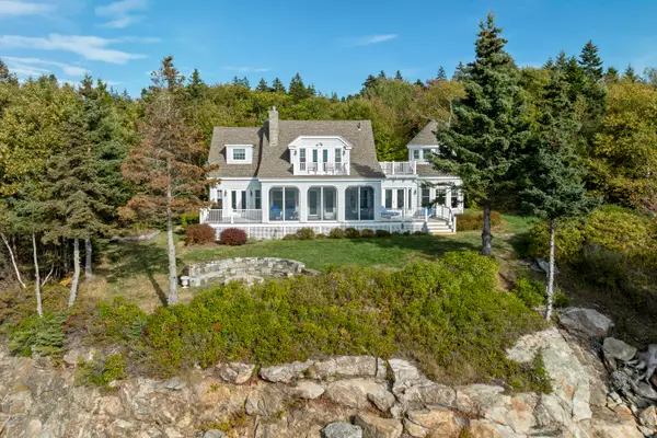 26 Miradon Lane, Southport, ME 04576