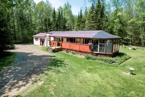 89 Dill Road, Stetson, ME 04488