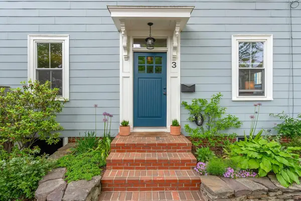 3 Taylor Street, Portland, ME 04102