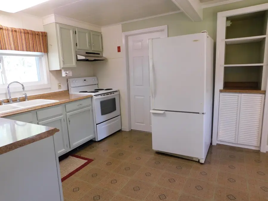 17 James Street, Bingham, ME 04920 - #3